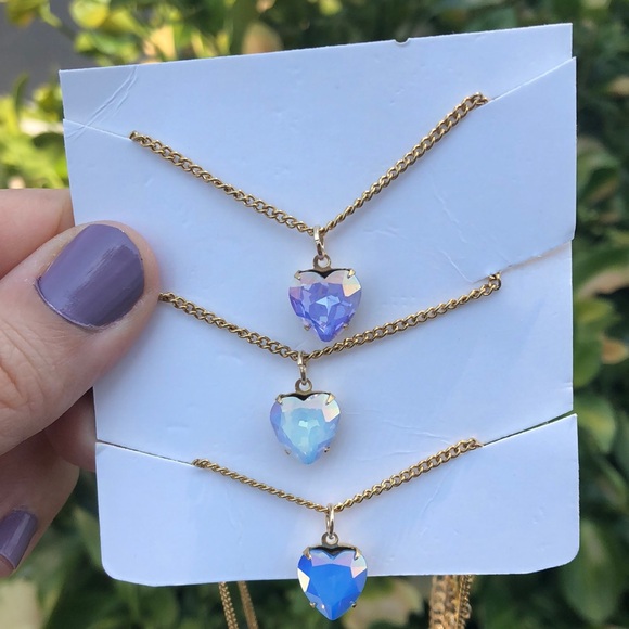 Iridescent Opal Aurora Borealis Crystal Heart Pendant Necklace - Picture 5 of 5